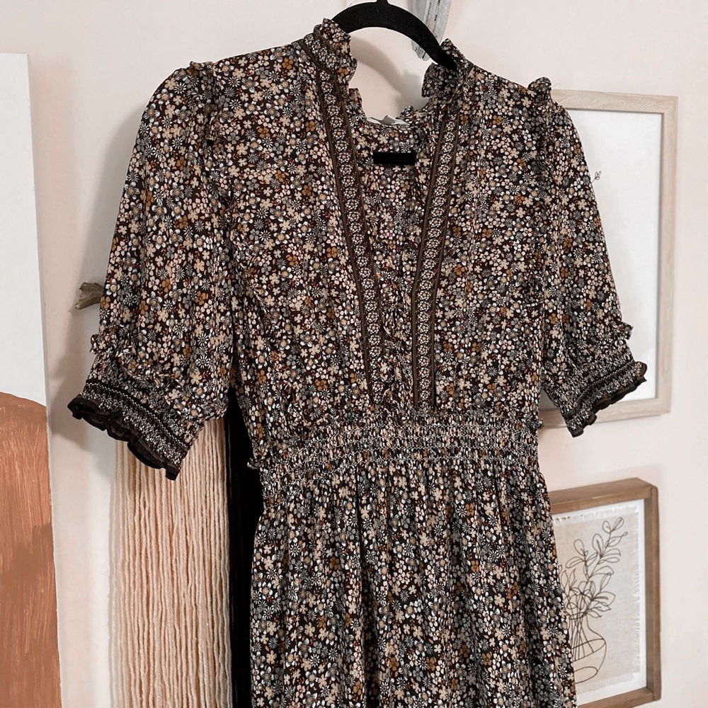 ☽ floral dress